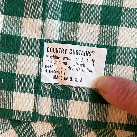 Country Curtains Green and White Gingham Curtain Panels (2) Made in USA - Picture 2 of 6